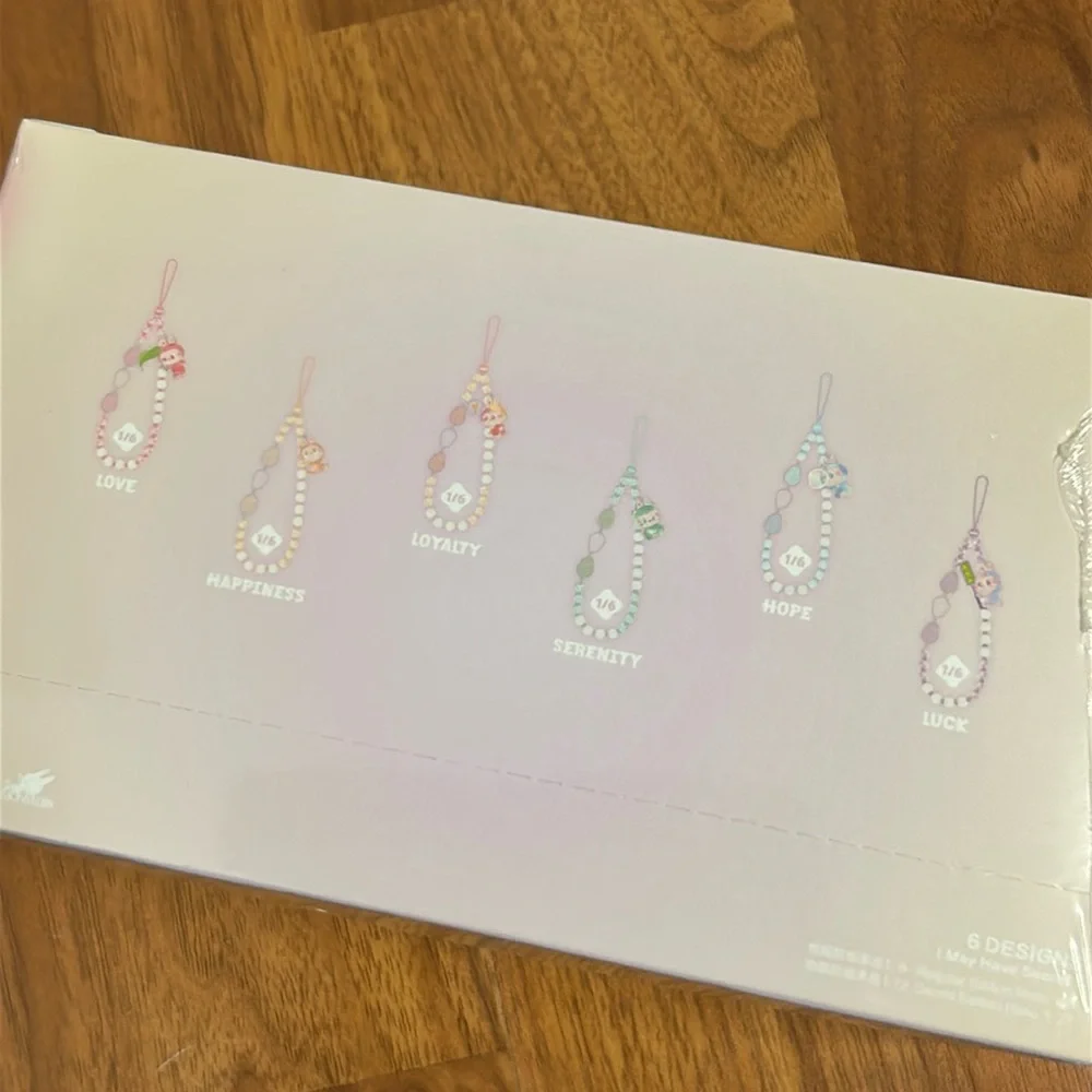 Brand New in Box THE MONSTERS Big Into Energy Phone Charm ‘LOVE’